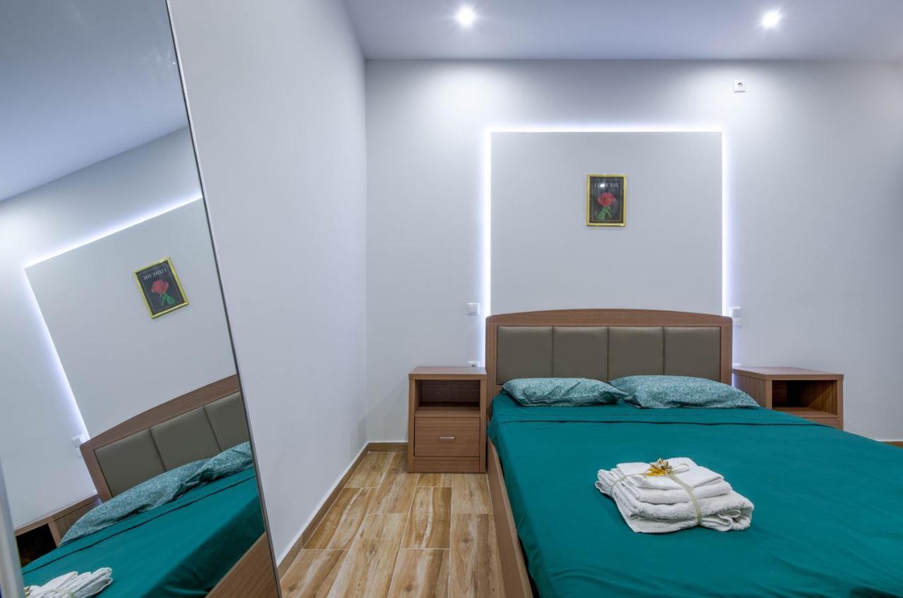 Renovated 2Bd House Close To Pireus Port Extérieur photo